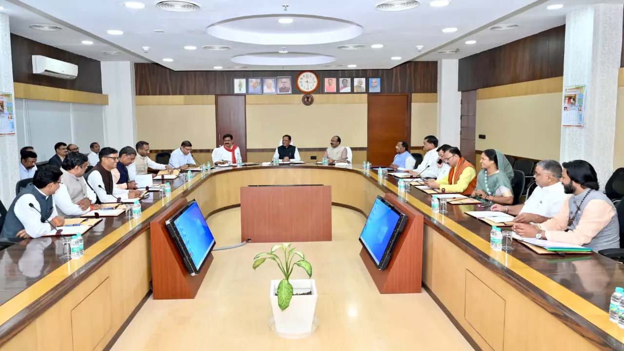 साय कैबिनेट की बैठक हुई सम्पन्न, कई अहम फैसलों पर लगेगी मुहर