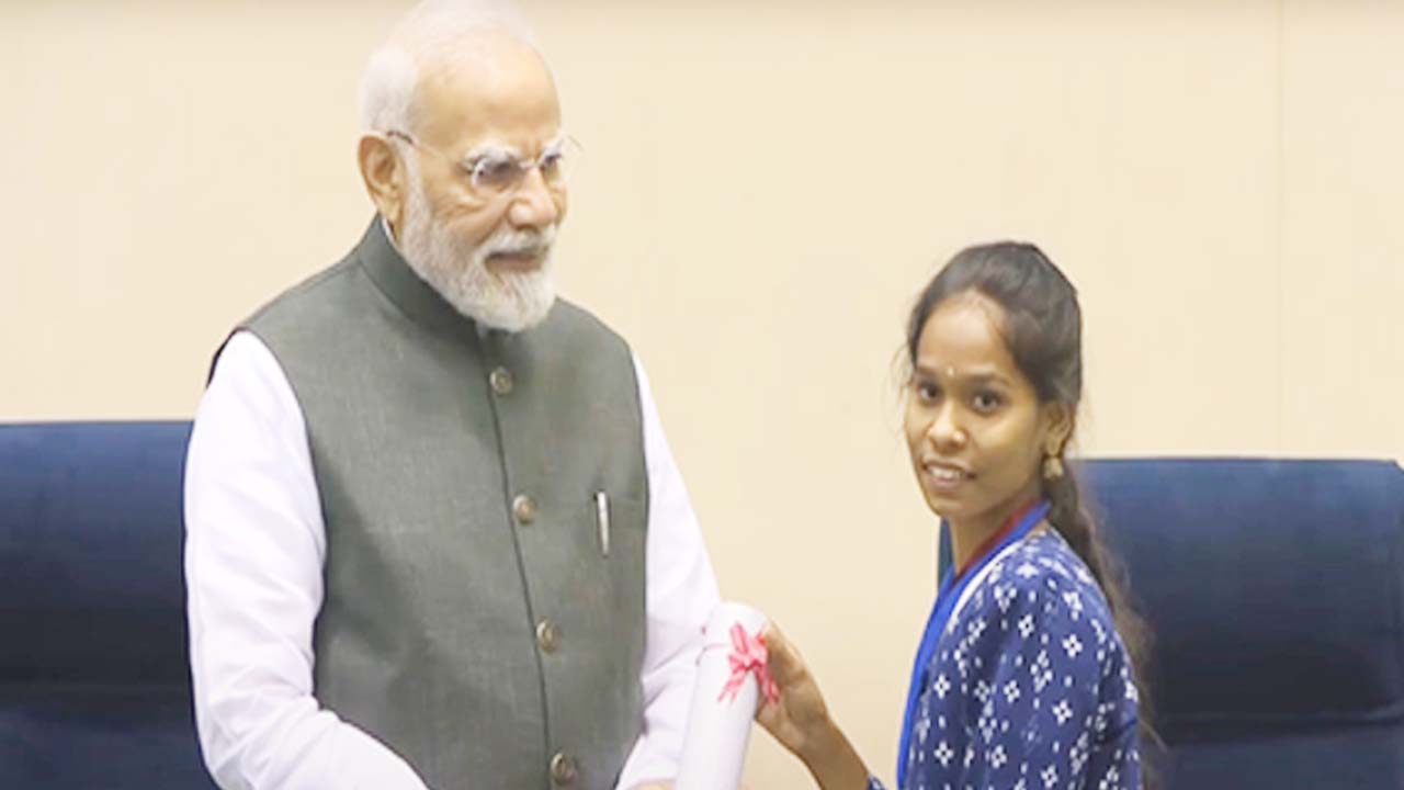 पीएम मोदी ने ITI के टॉपर्स को किया सम्मानित, बिहार के युवाओं को दी बड़ी सौगात