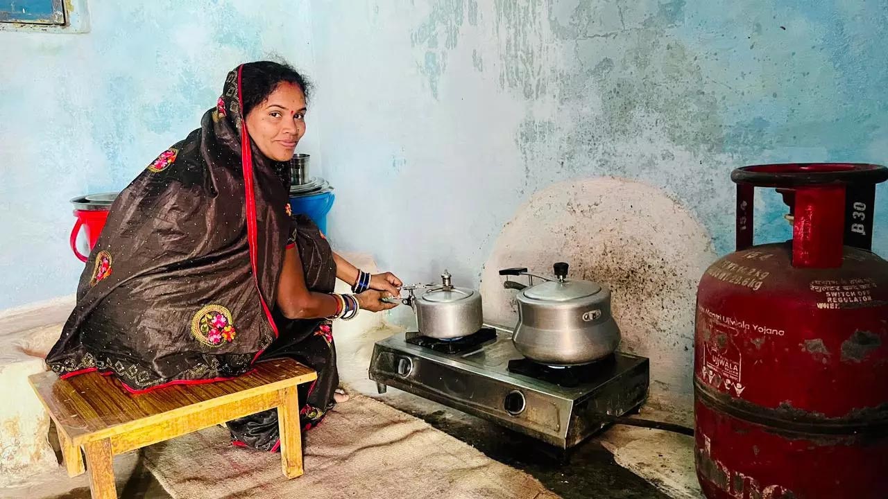 उज्ज्वला योजना 3.0 से कबीरधाम में 1339 परिवारों को मिली धुआँ-मुक्त रसोई