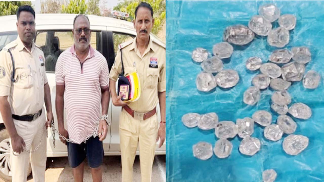 गरियाबंद में 9 लाख के हीरे के साथ तस्कर गिरफ्तार: ओडिशा से आकर ग्राहक की कर रहा था तलाश