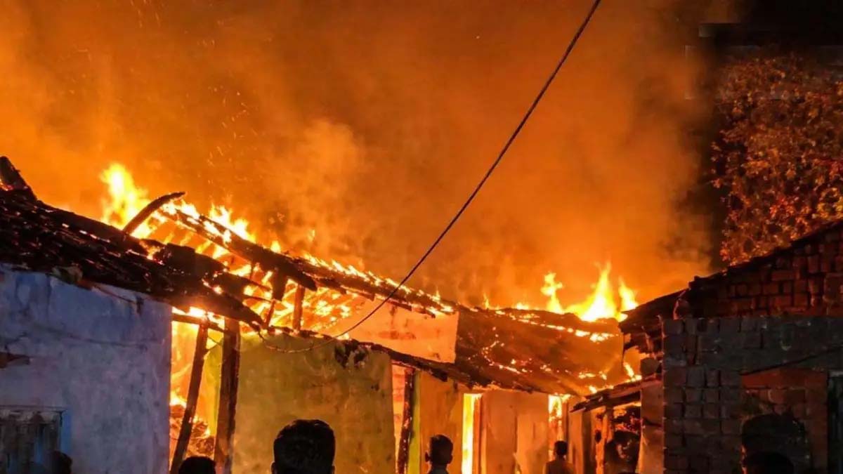 बिलासपुर में लगी भीषण आग, 9 मकान जलकर खाक