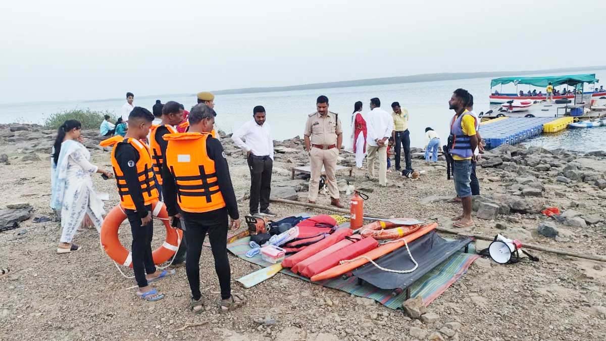 Dhamtari , Gangrel Reservoir , Collector Abinash Mishra, Boating Points,
